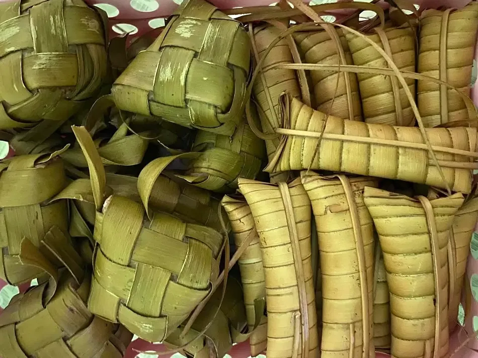 Kenikmatan Ketupat Lebaran Khas Aceh dengan Lauk Tradisional