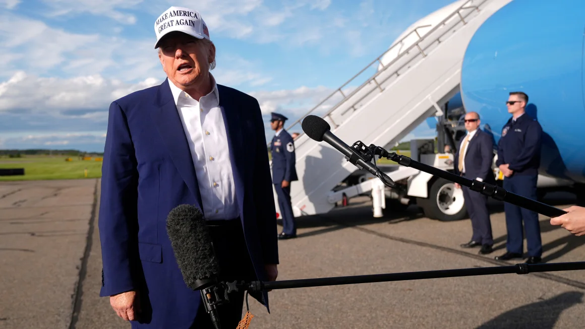 donald-trump-sebut-vladimir-putin-gila-di-tengah-ketegangan-rusia-ukraina